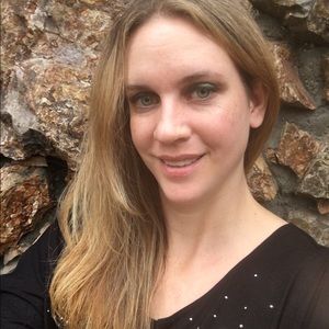 Meet your Posher, Courtney